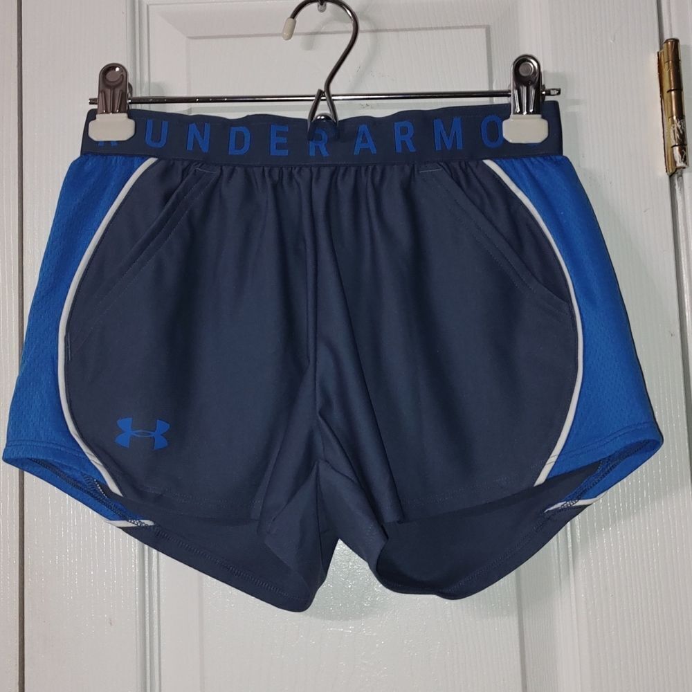 Under Armour Women's Play Up 3.0 Shorts  Sz XS  NWT
